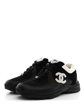 CHANEL Sneakers